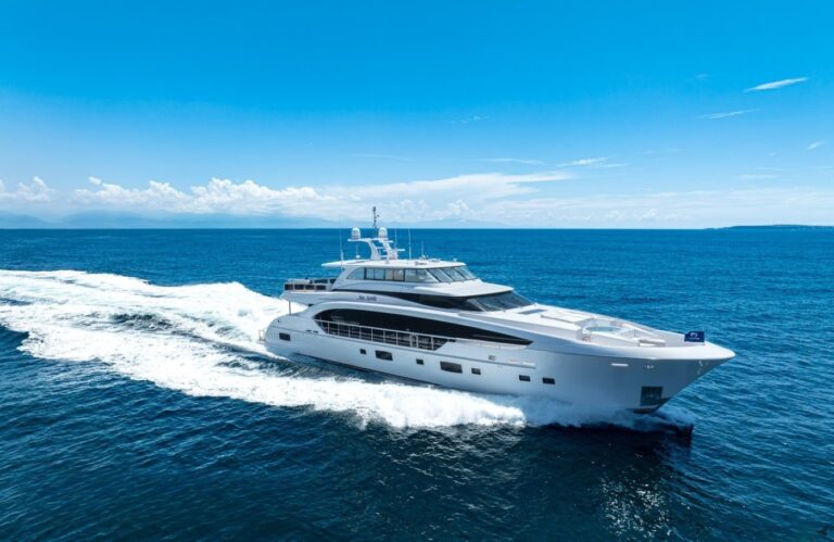 Superyacht MISS MICHELLE