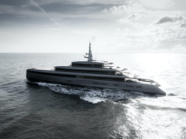 Superyacht OBSIDIAN