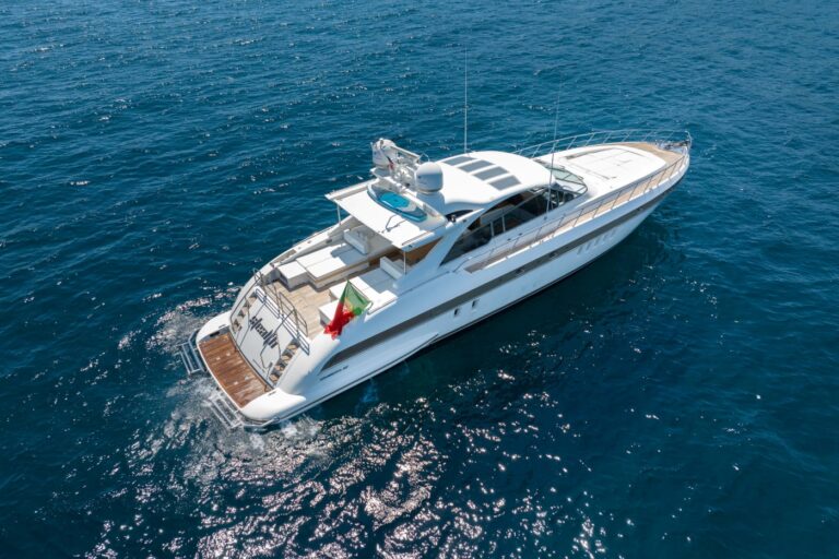 Superyacht STEALTH ONE