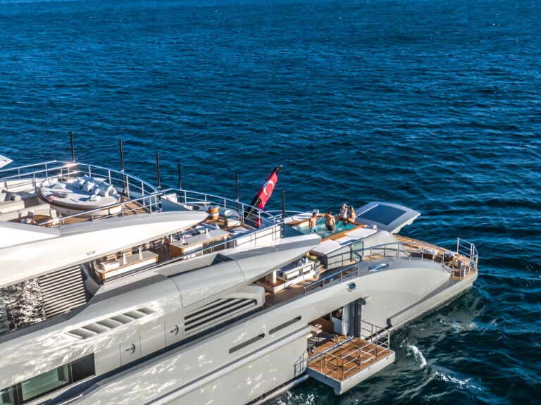 Superyacht Lifestyle