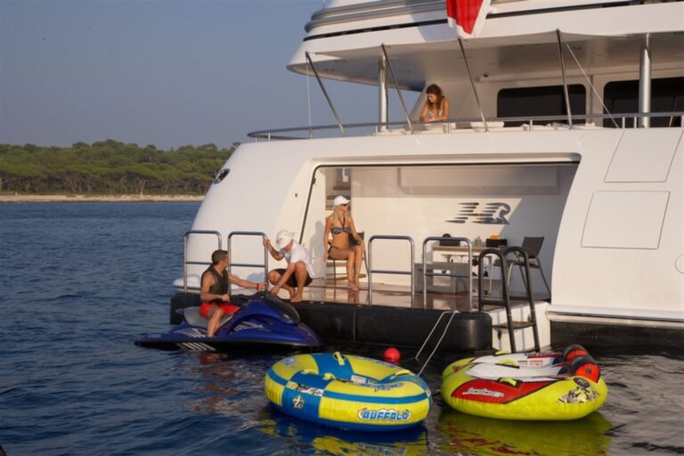 Swim Platform With Water Toys