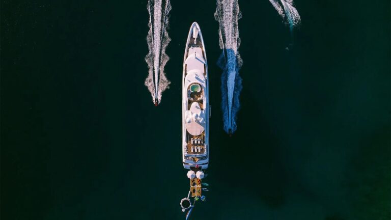 Tenders With Yacht