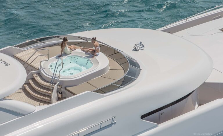 The Popular Jacuzzi With Sunpads