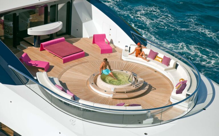 Top Deck Jacuzzi