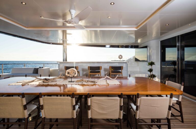 Upper Deck - Alfresco Dining Area