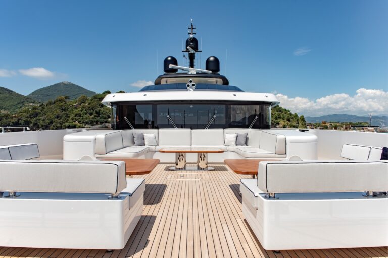 Upper Deck Forward Seating