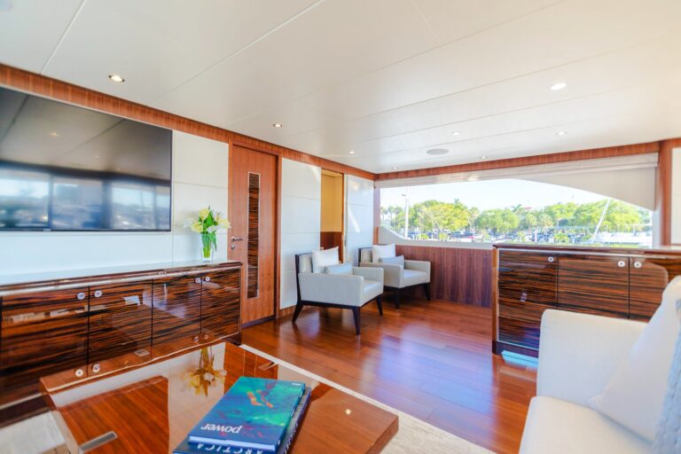 Upper Deck Lounge