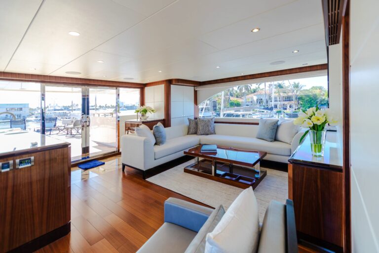 Upper Deck Sky Lounge