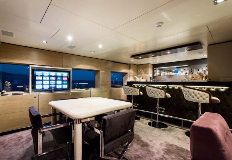 Upper Saloon Bar