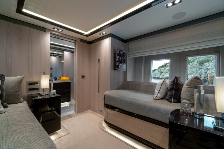 Upper Twin Cabin