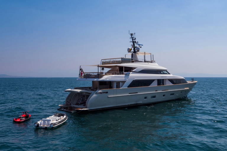 With Water Toys - Aft View