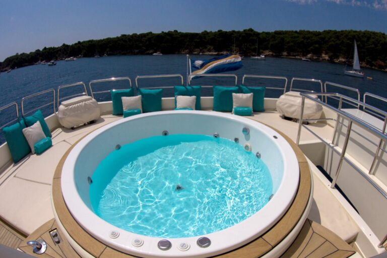 Yacht CRISTALEX By Azimut - Jacuzzi