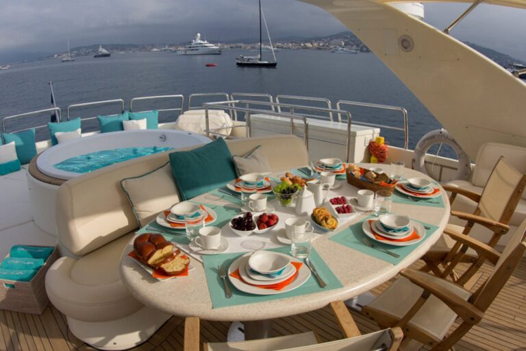 Yacht CRISTALEX By Azimut - Sun Deck