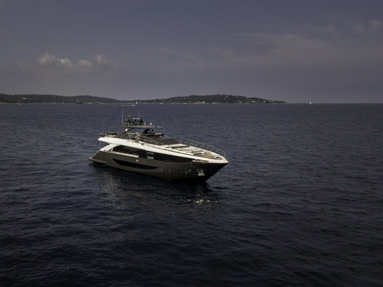 Yacht Drifter