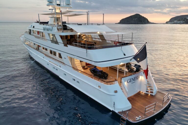 Yacht GENESIA - Aft
