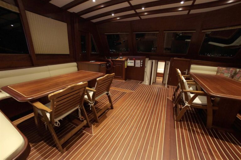 Yacht LA FINALE