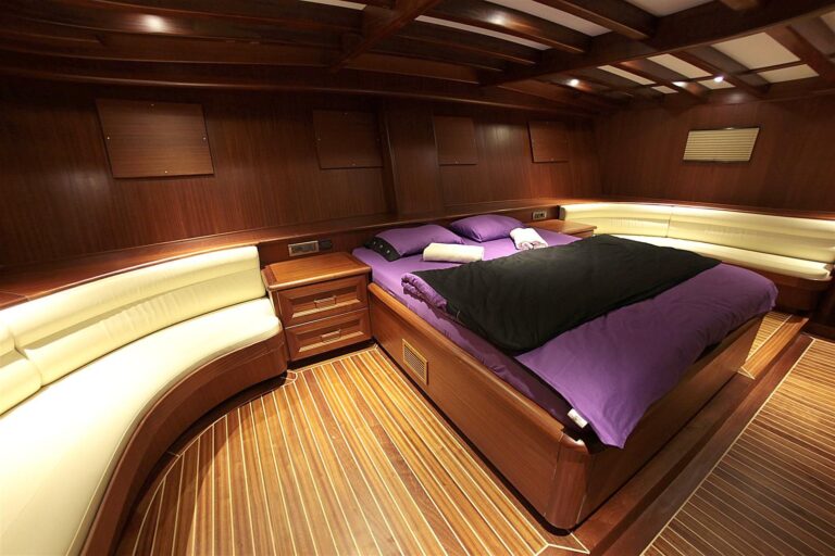 Yacht LA FINALE