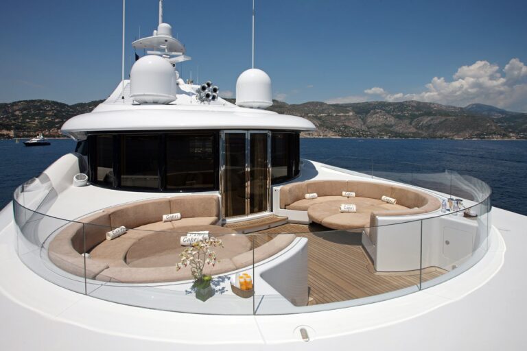 Yacht Capri Suning