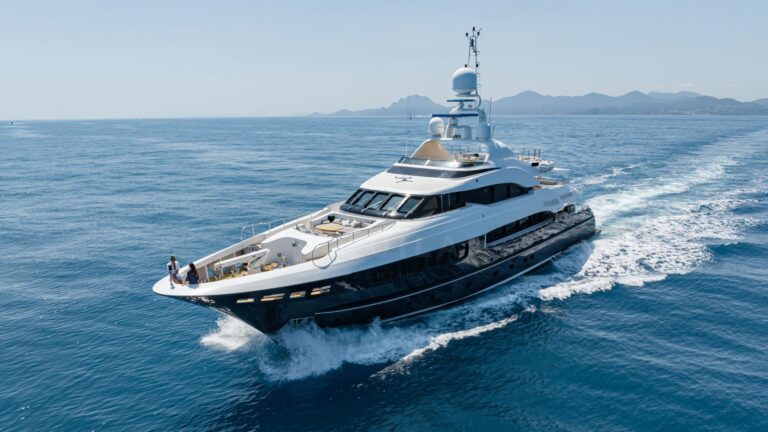 Yacht Charter