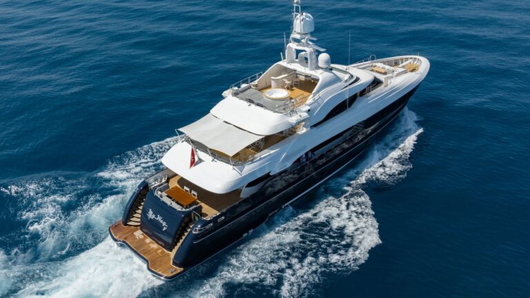 Yacht My Way V Cruising