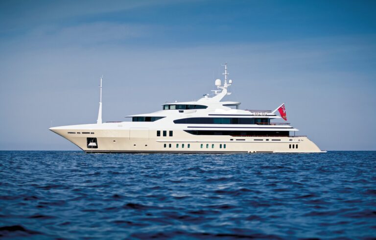 Central Yacht