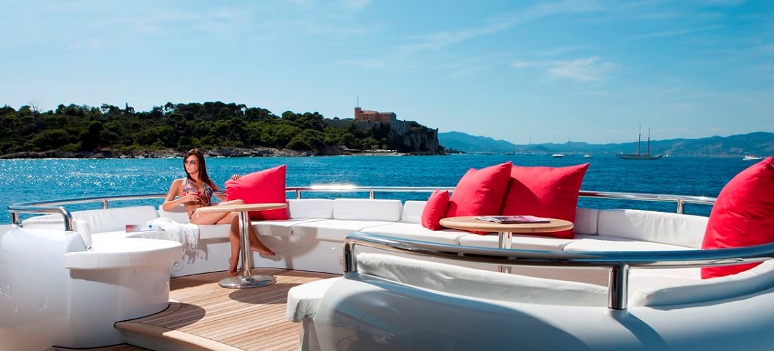 Yacht BIG MAK
