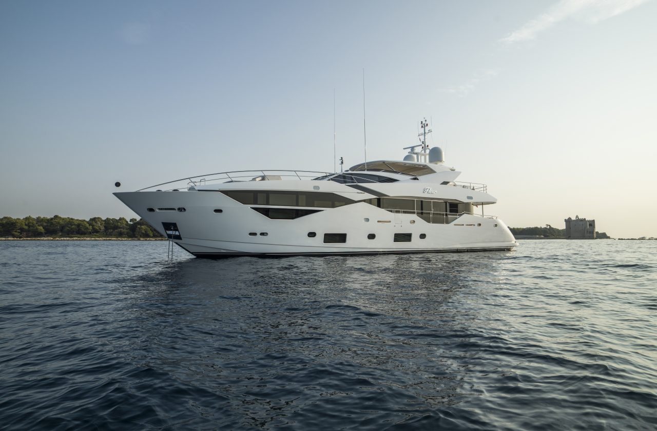 Sunseeker 116 - Cannes