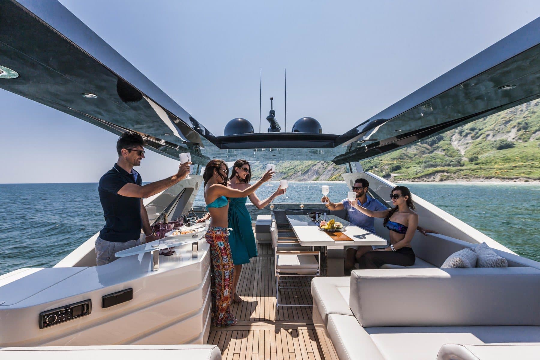 dominator superyacht
