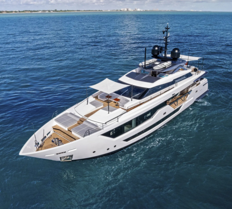 Ferretti Custom Line
