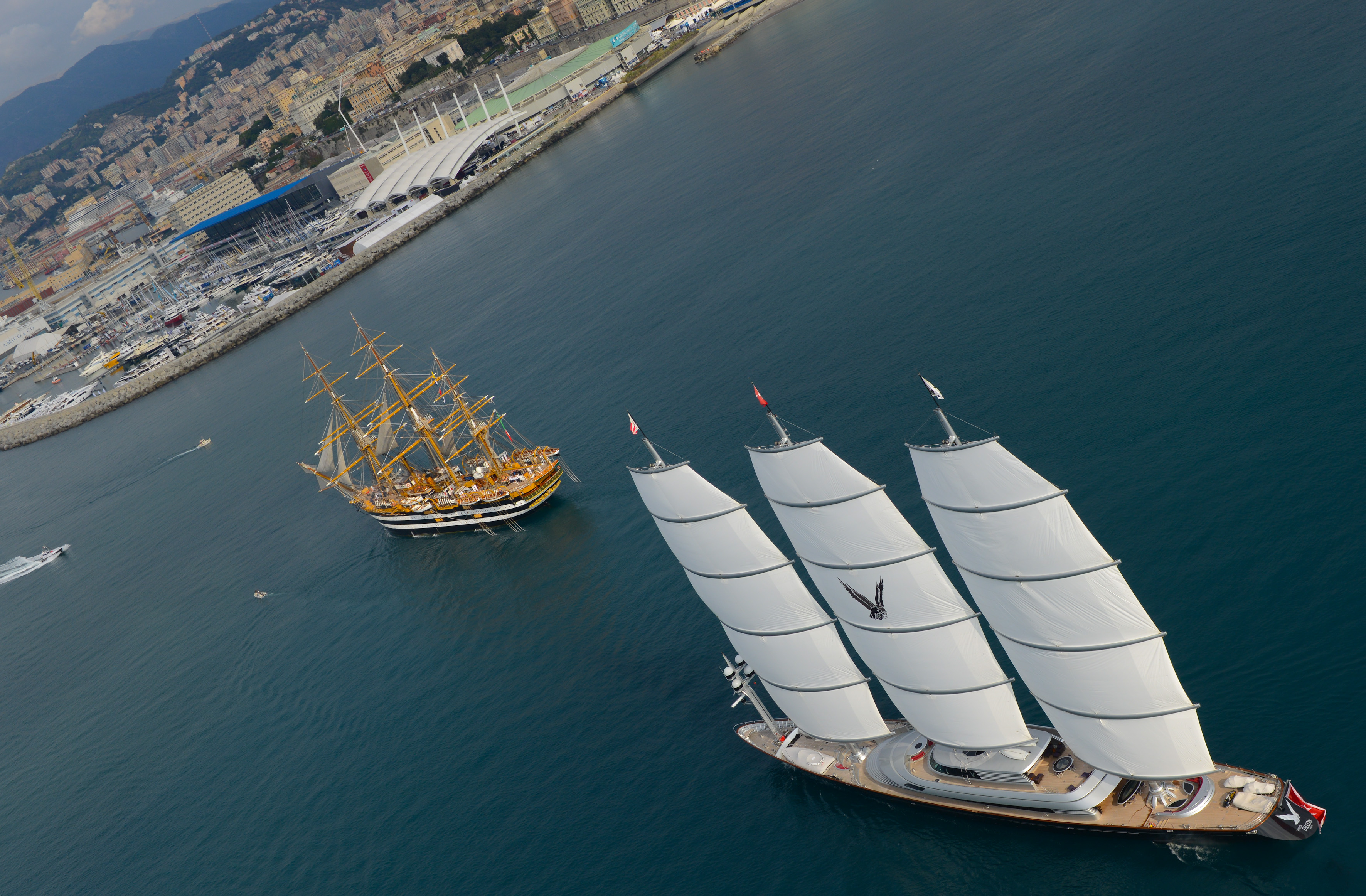 Maltese-Falcon-superyacht-arriving-to-Genoa-Genoa-Boat-Show-2012-Photo-by-Amerigo-Vespucci.jpg