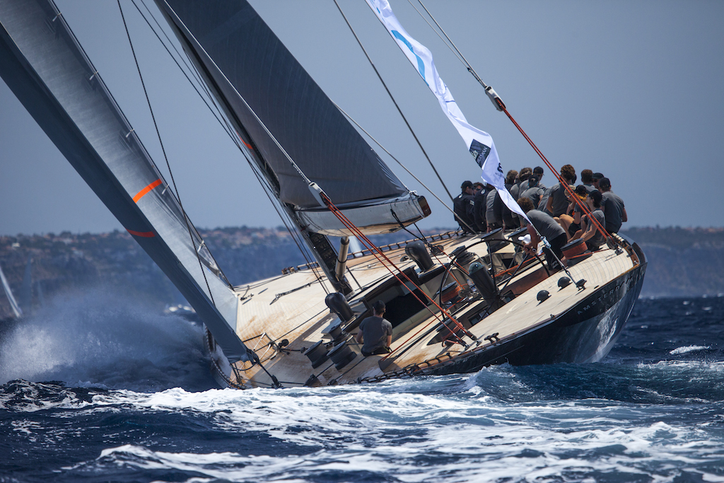 Sailing-Yacht-FIREFLY-Image-courtesy-of-Claasen-Shipyard.jpg