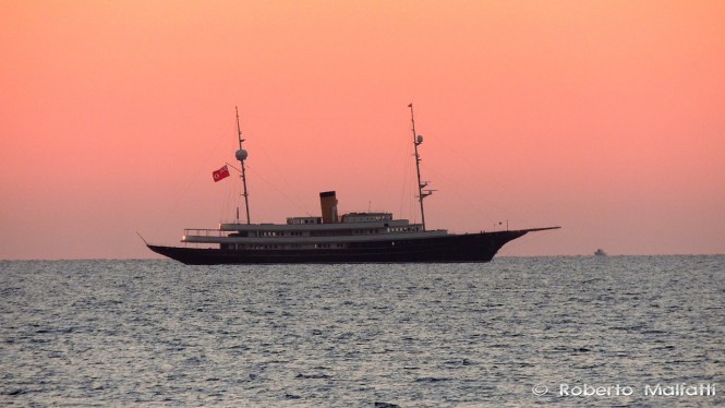 NERO superyacht