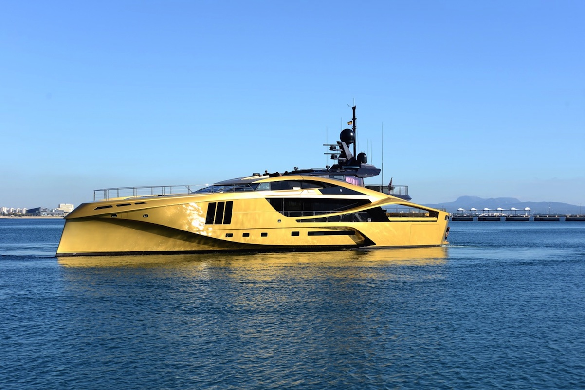 First-Palmer-Johnson-48M-SuperSport-KHALILAH.jpg