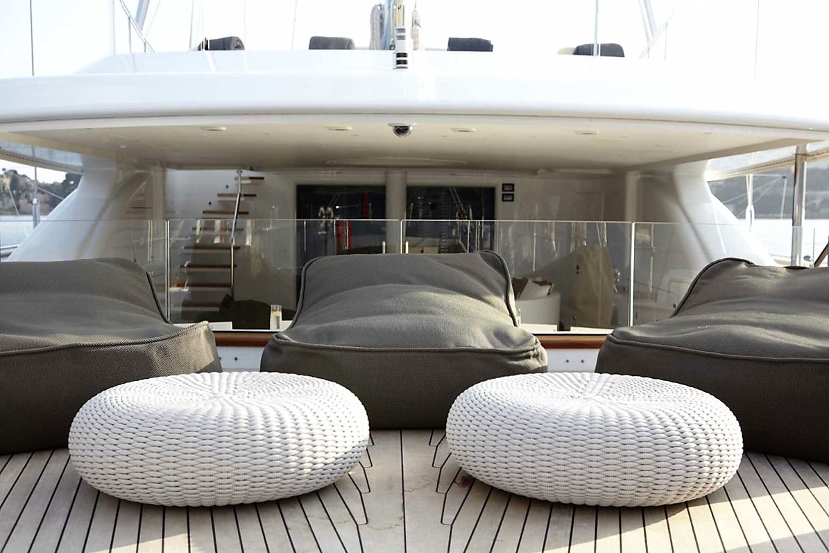 Panthalassa-Yacht-1.jpg