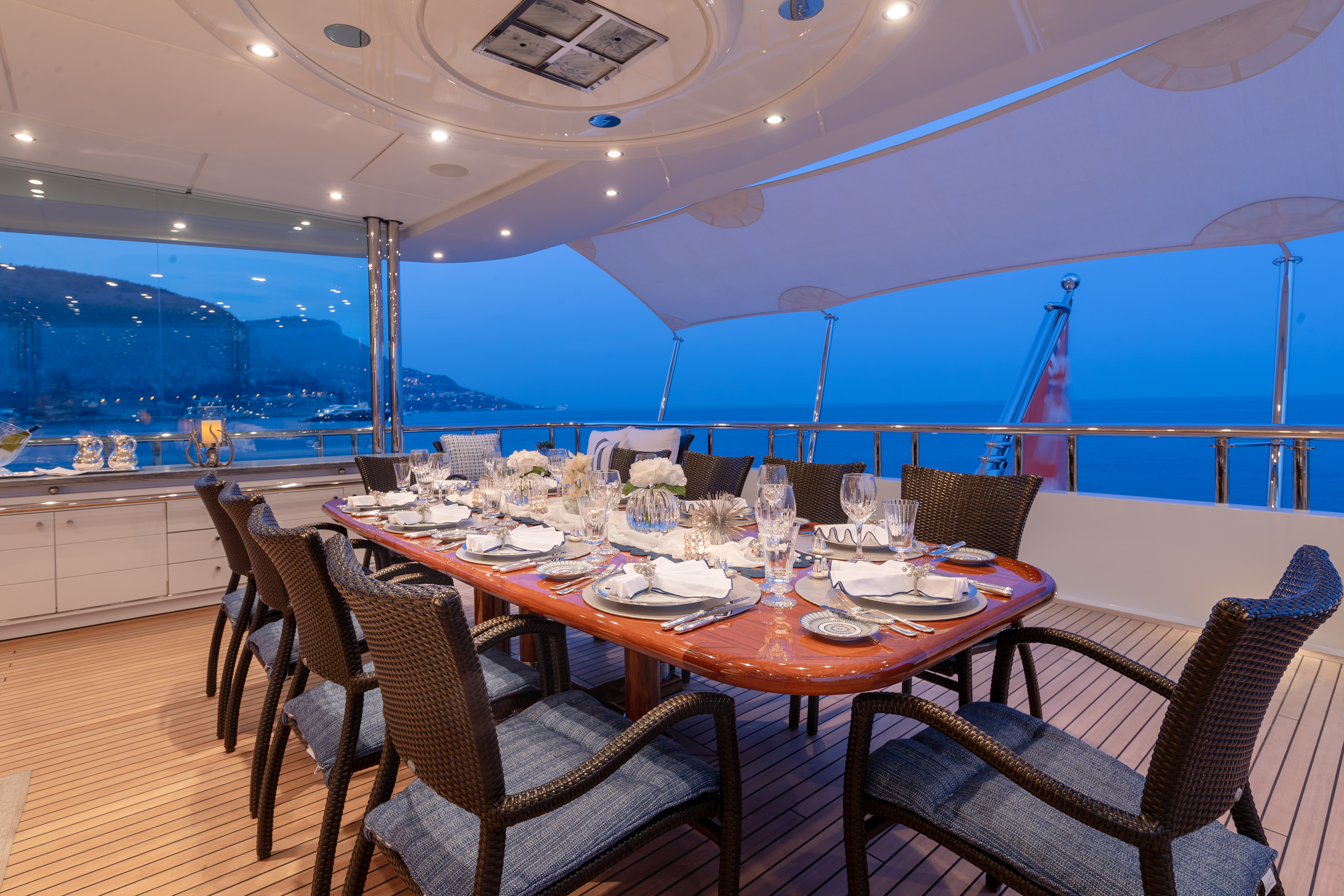  Bridge deck dining.jpg