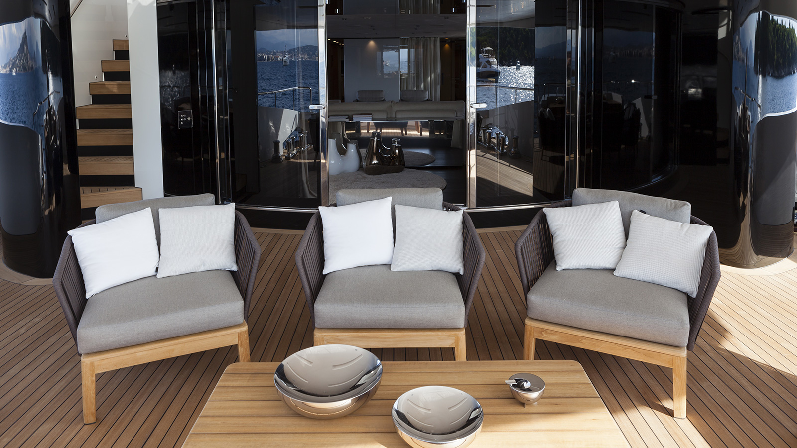  aft deck area.jpg