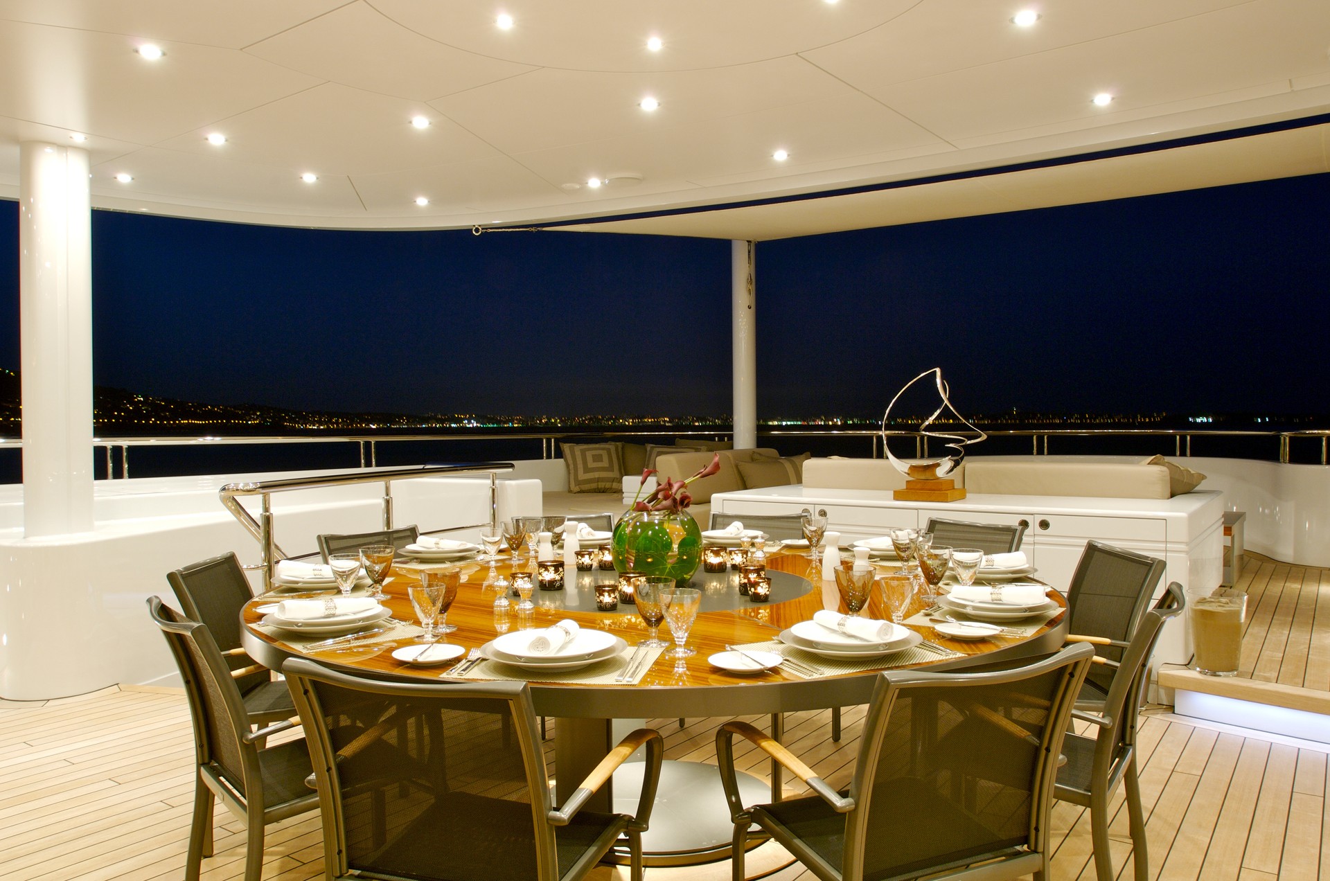  al fresco dining.jpg