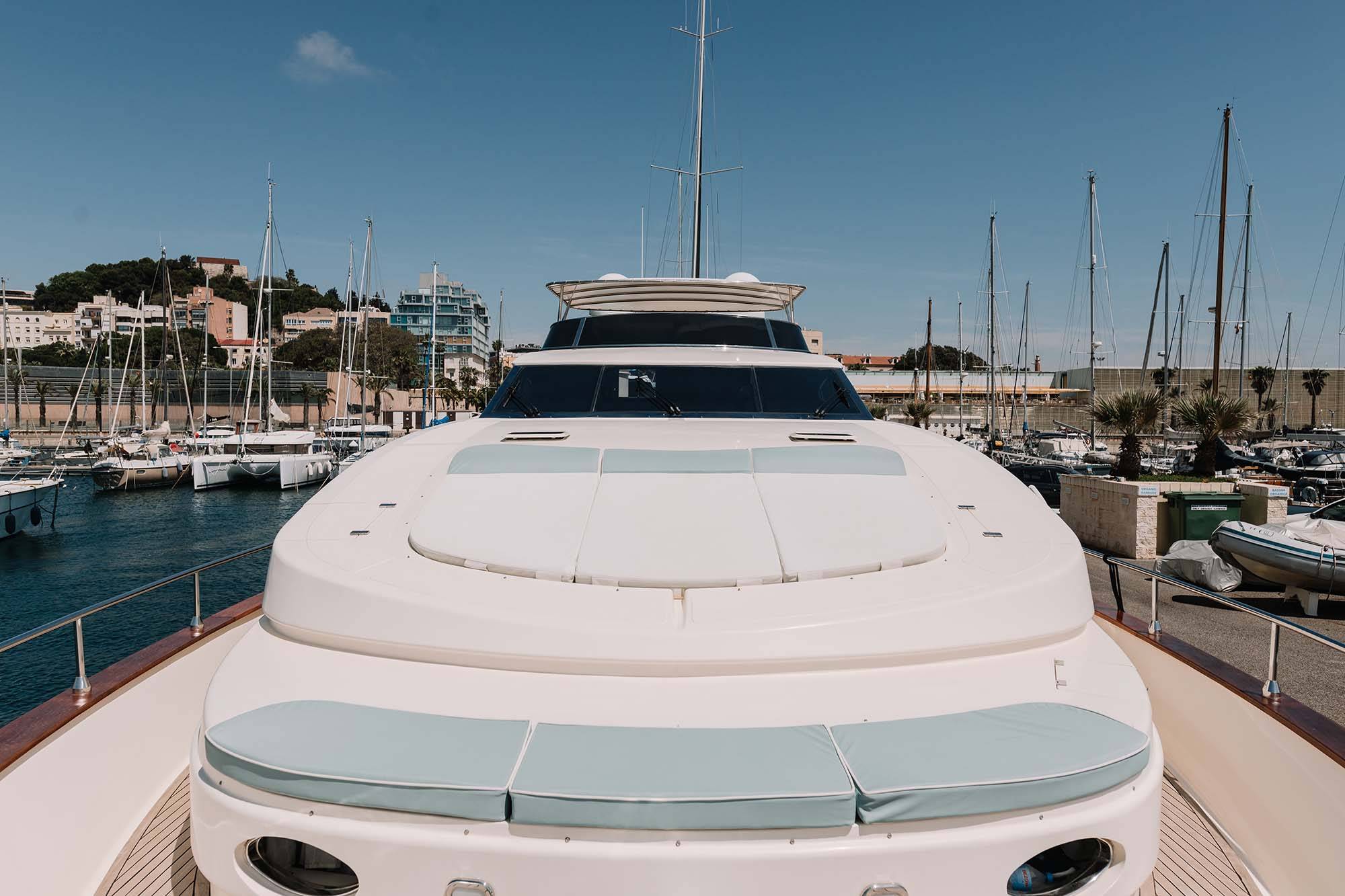  foredeck.jpg