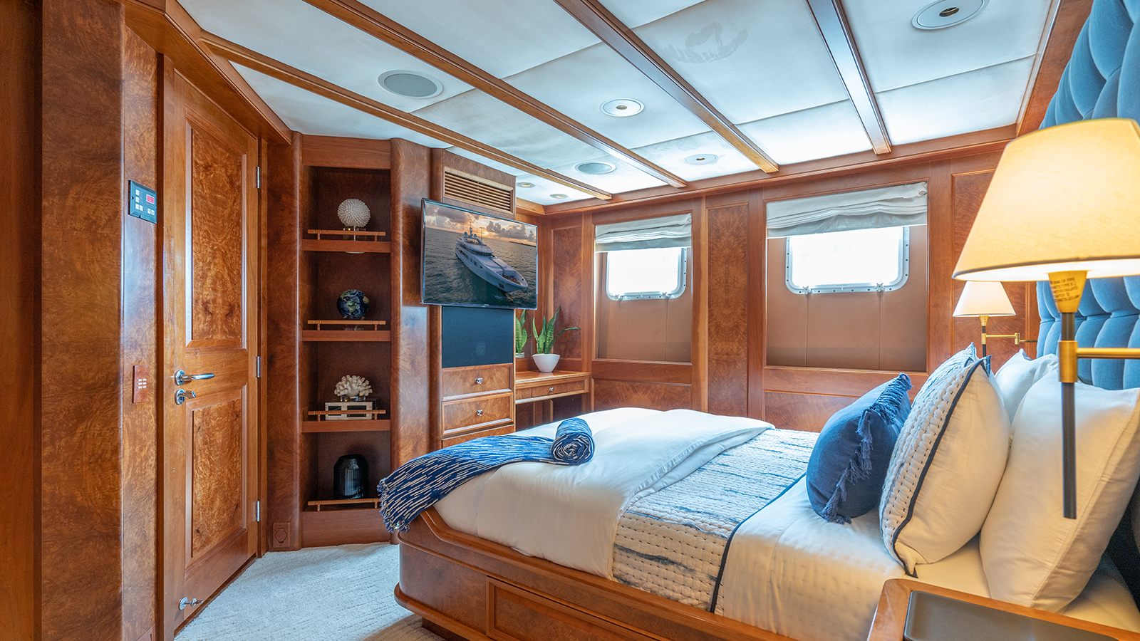  guest cabin  - below deck detail.jpg