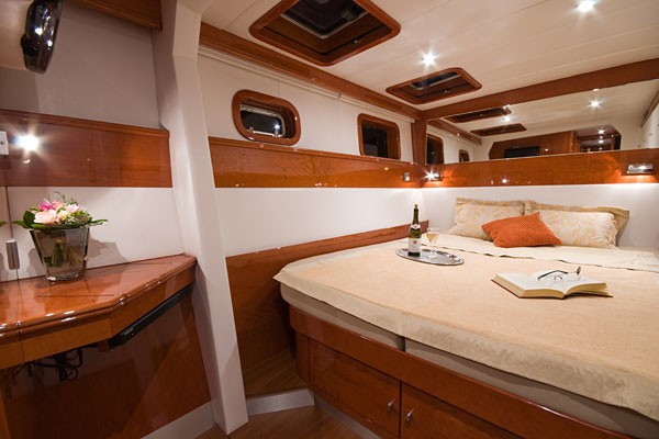 [18m-Yacht-CATSY]-1672-124.jpg