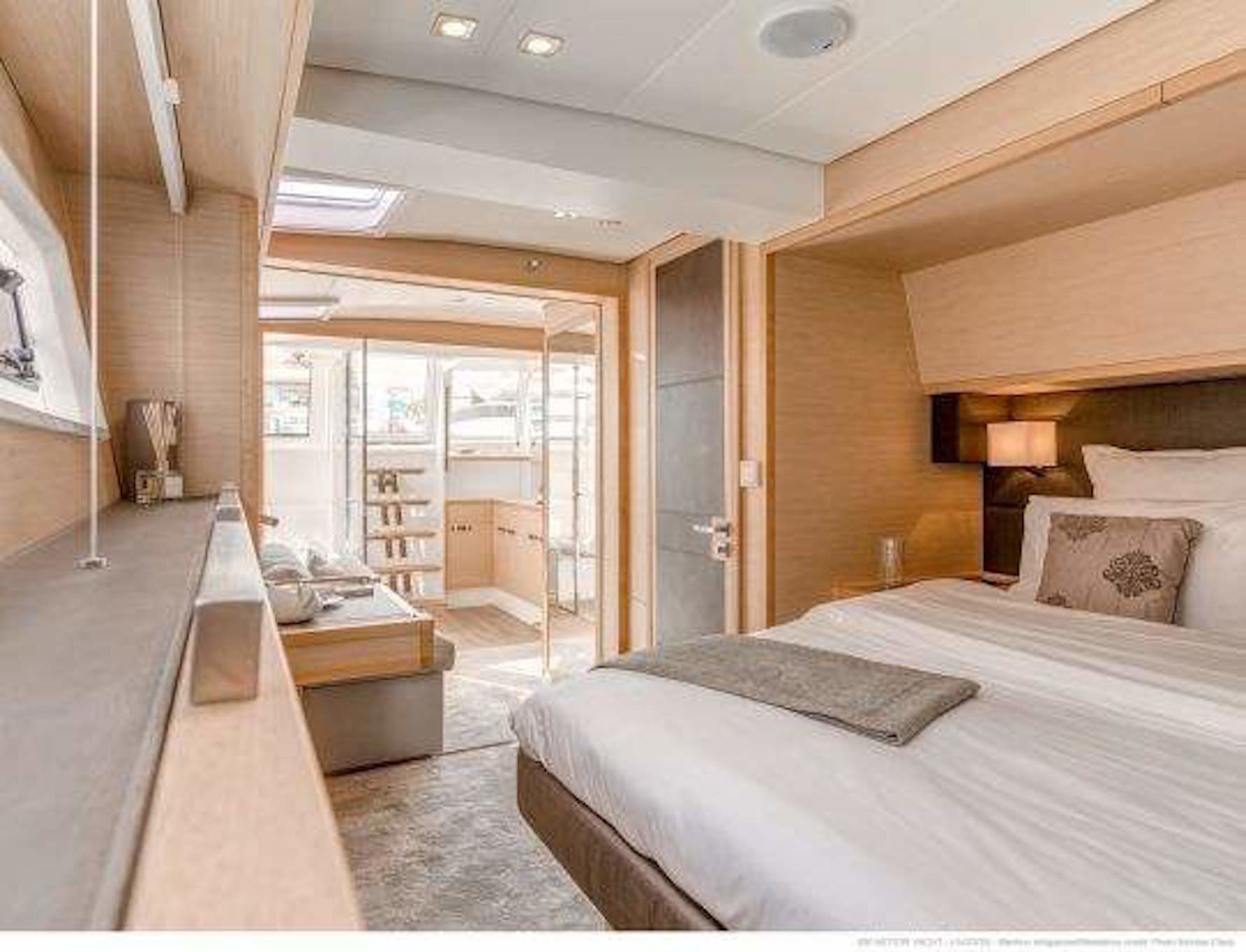[19m-Yacht-CUTE-LITTLE-CAT]-10167-23.jpg