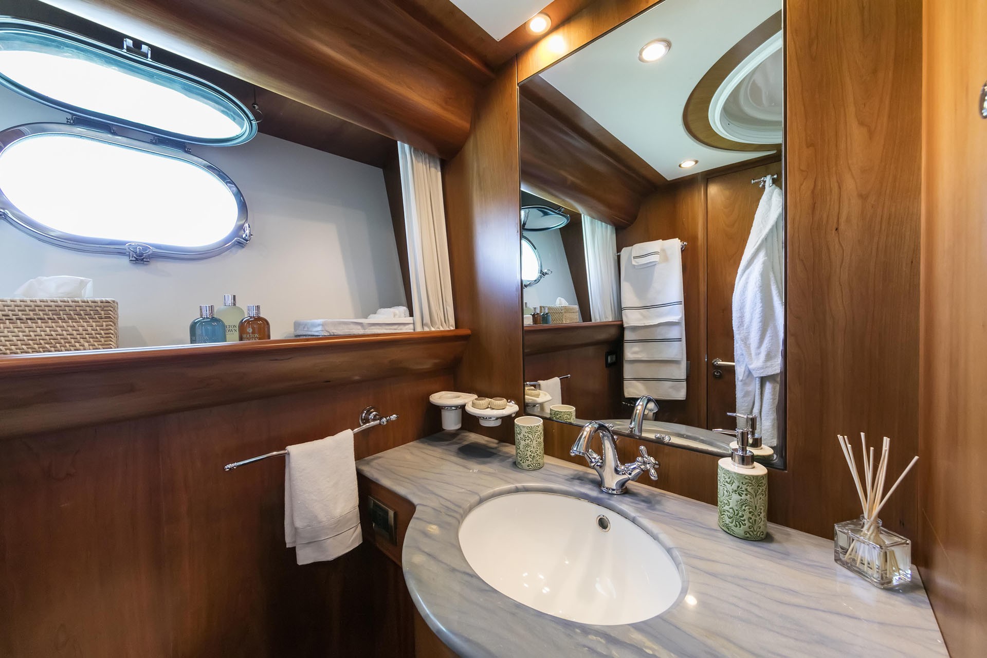 [22m-Yacht-GORGEOUS]-10284-134.jpg
