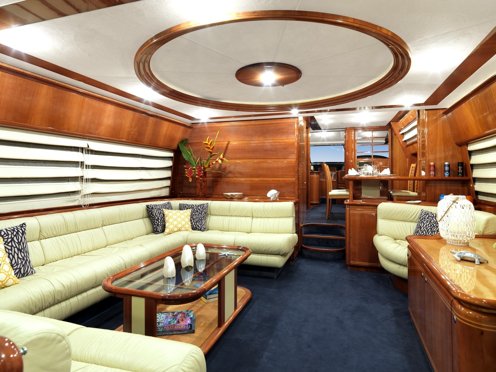 [24m-Yacht-IROUE]-10154-131.jpg