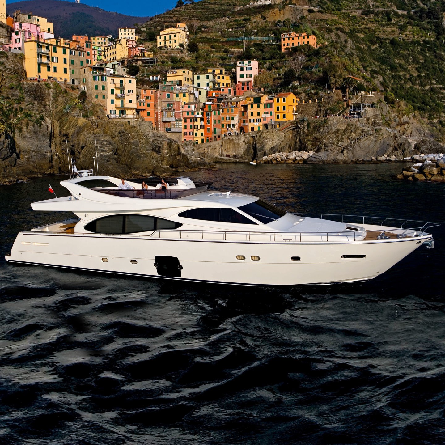 [24m-Yacht-LAVITALEBELA]-1709-158.jpg