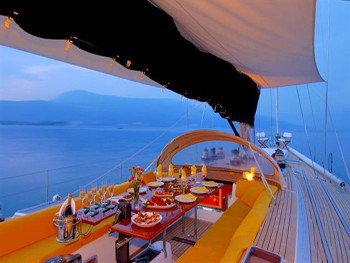 [24m-Yacht-MIDNIGHT-SUN-OF-LONDON]-1607-161.jpg