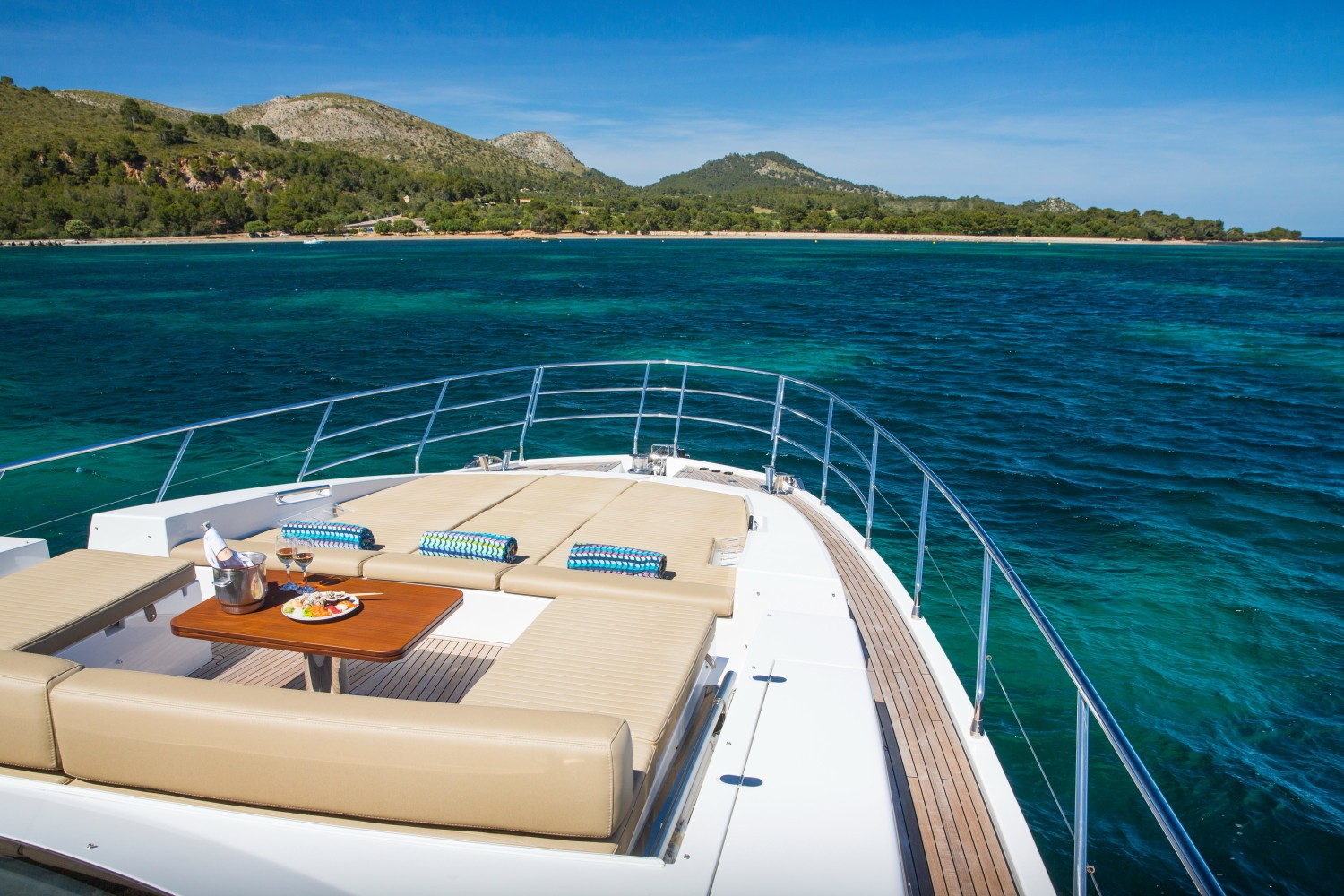 [24m-Yacht-TOFFEE-CRISP]-10256-50.jpg