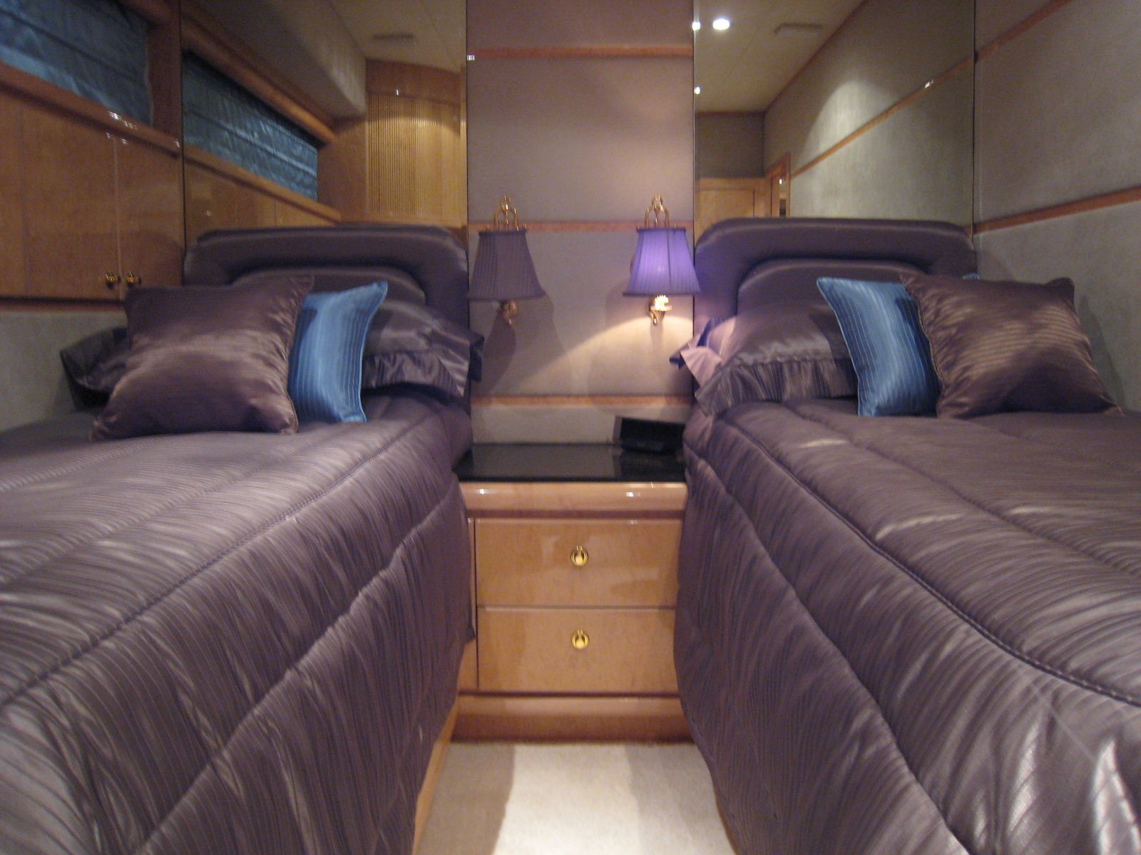 [25m-Yacht-JOJO]-1570-110.jpg