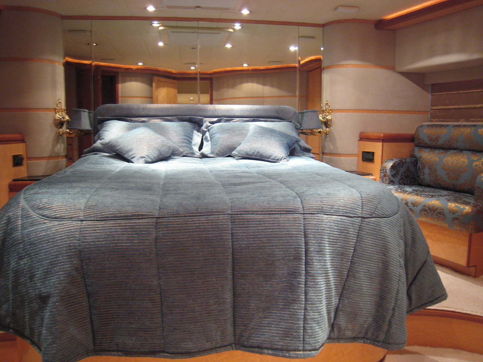 [25m-Yacht-JOJO]-1570-155.jpg