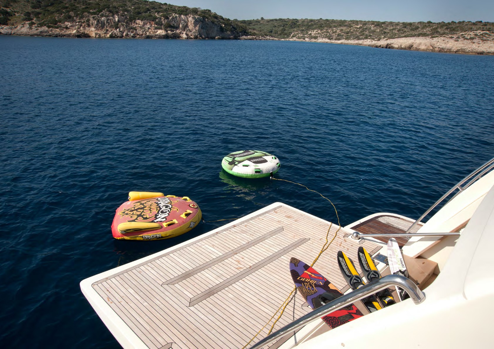 [25m-Yacht-JULIE-M]-10194-128.jpg