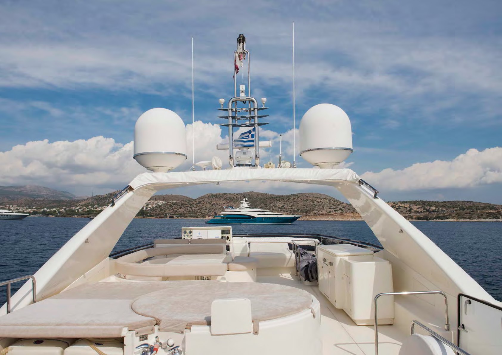 [25m-Yacht-JULIE-M]-10194-86.jpg